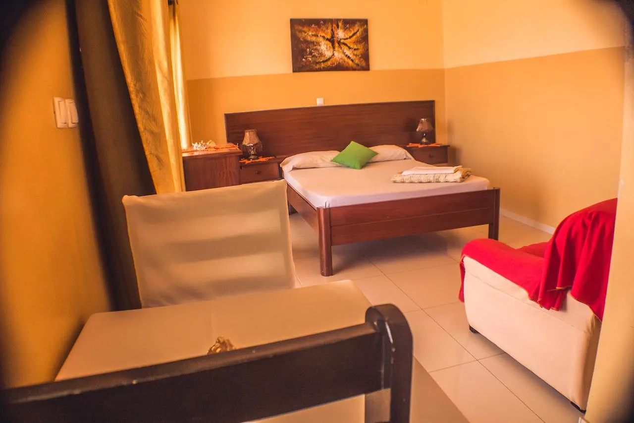 Baia Guest House Baia das Gatas