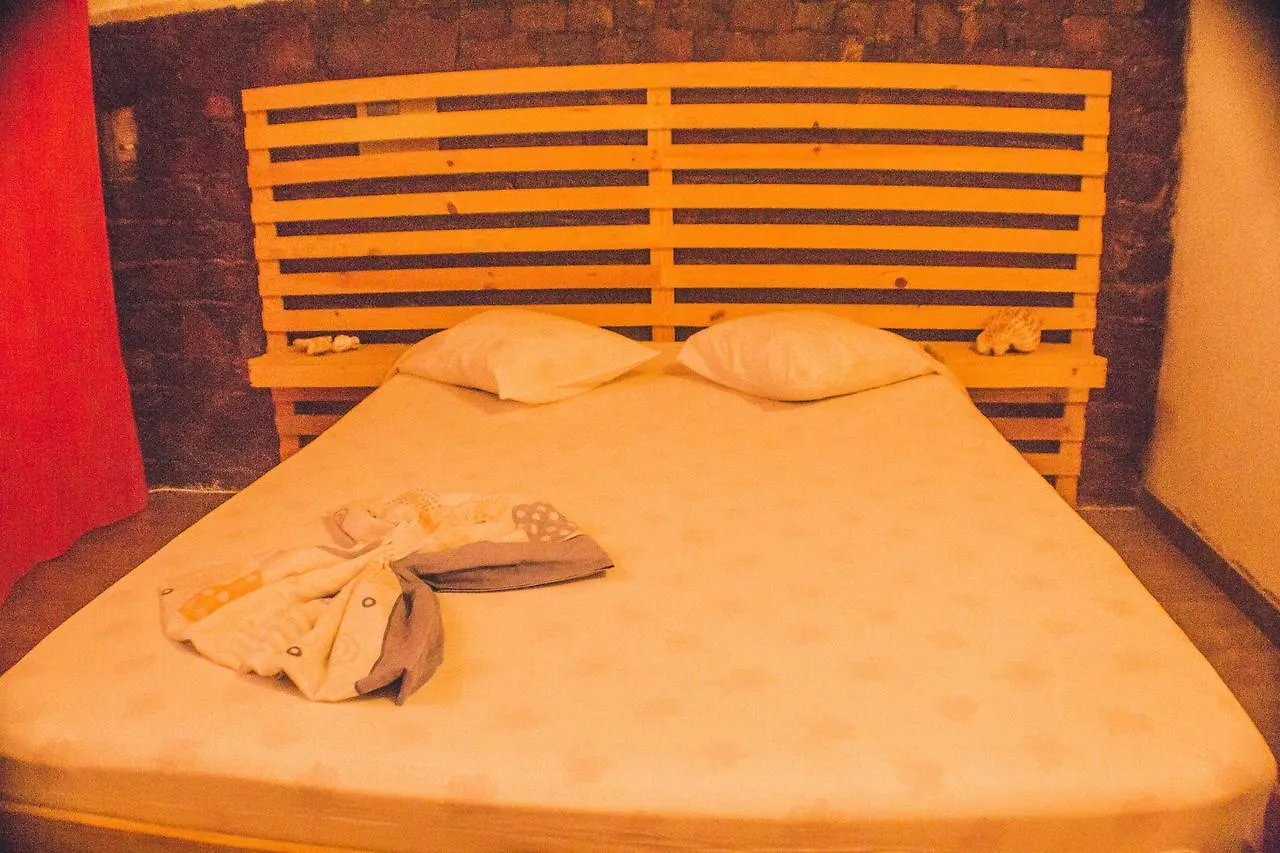 Baia Guest House Baia das Gatas Bed & Breakfast